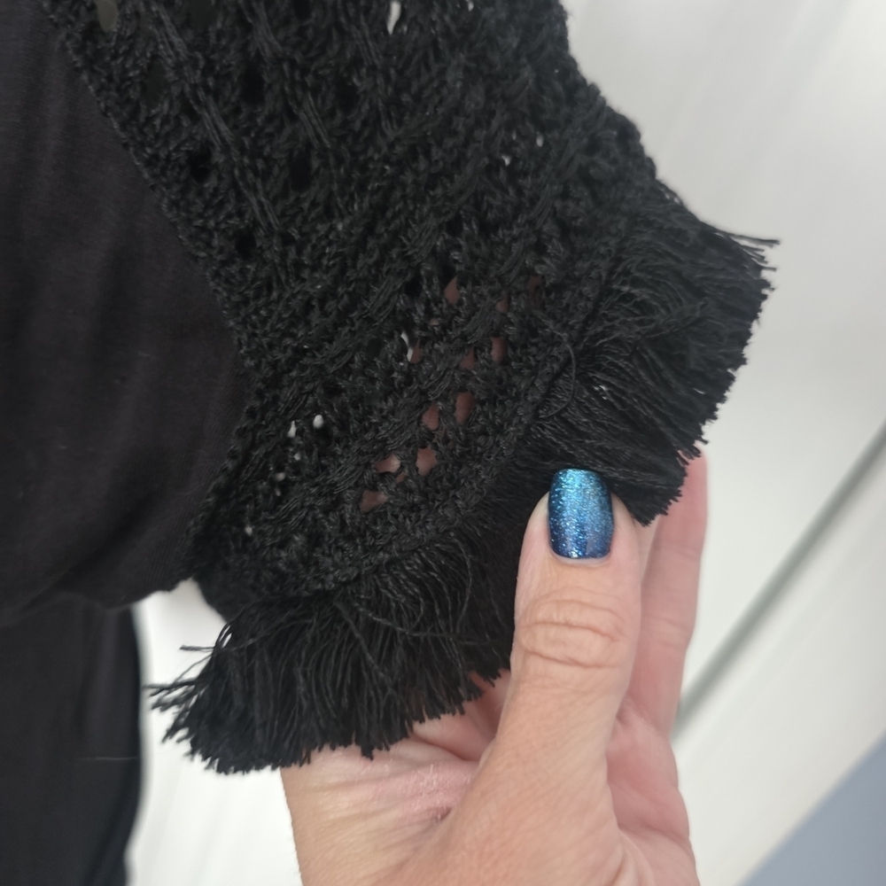 Chic Black Crochet Sleeve Blouse - Picture 2 of 3
